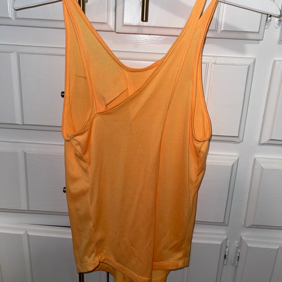 orange nike tank top - Picture 2 of 2
